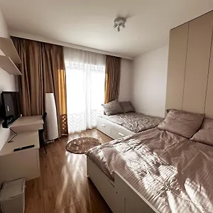  Apartament Kaskady Airport Modern - Close To The Airport And Center