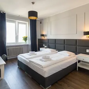 Executive 3 Bedroom By Your Freedom Apartment